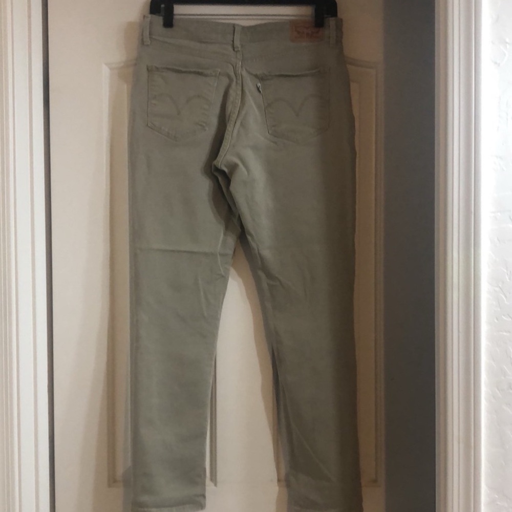 Levi's Women's Classic Mid Rise Skinny Jeans Size 30